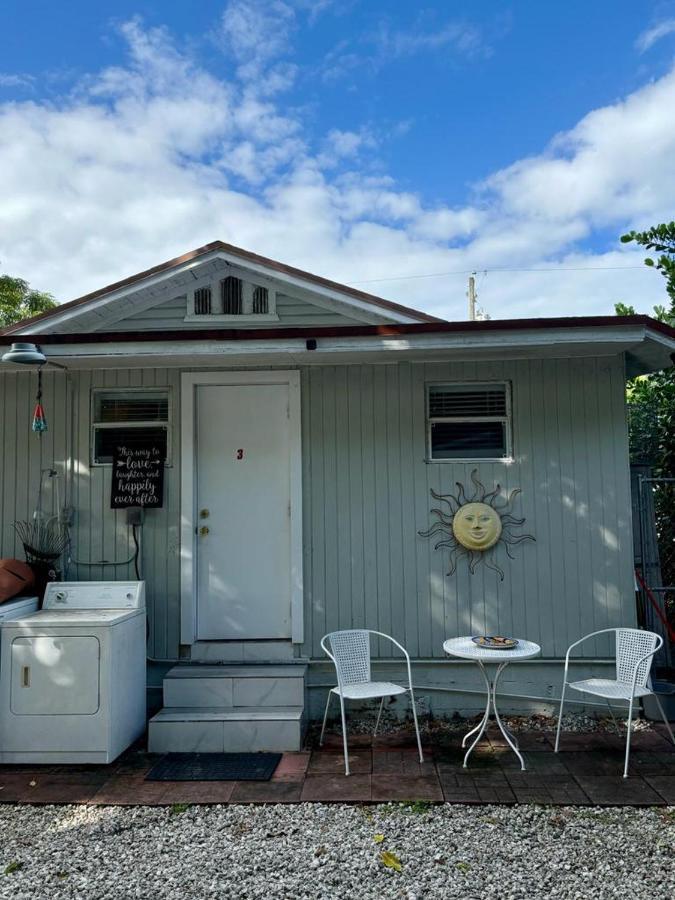 Quiet & Centrally Located House - Private Parking, Laundry And Storage For Luggage Miami Buitenkant foto