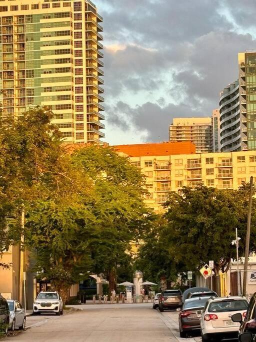 Quiet & Centrally Located House - Private Parking, Laundry And Storage For Luggage Miami Buitenkant foto