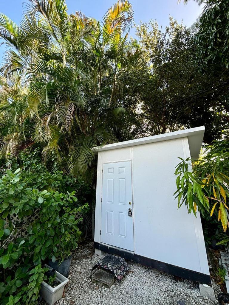 Quiet & Centrally Located House - Private Parking, Laundry And Storage For Luggage Miami Buitenkant foto