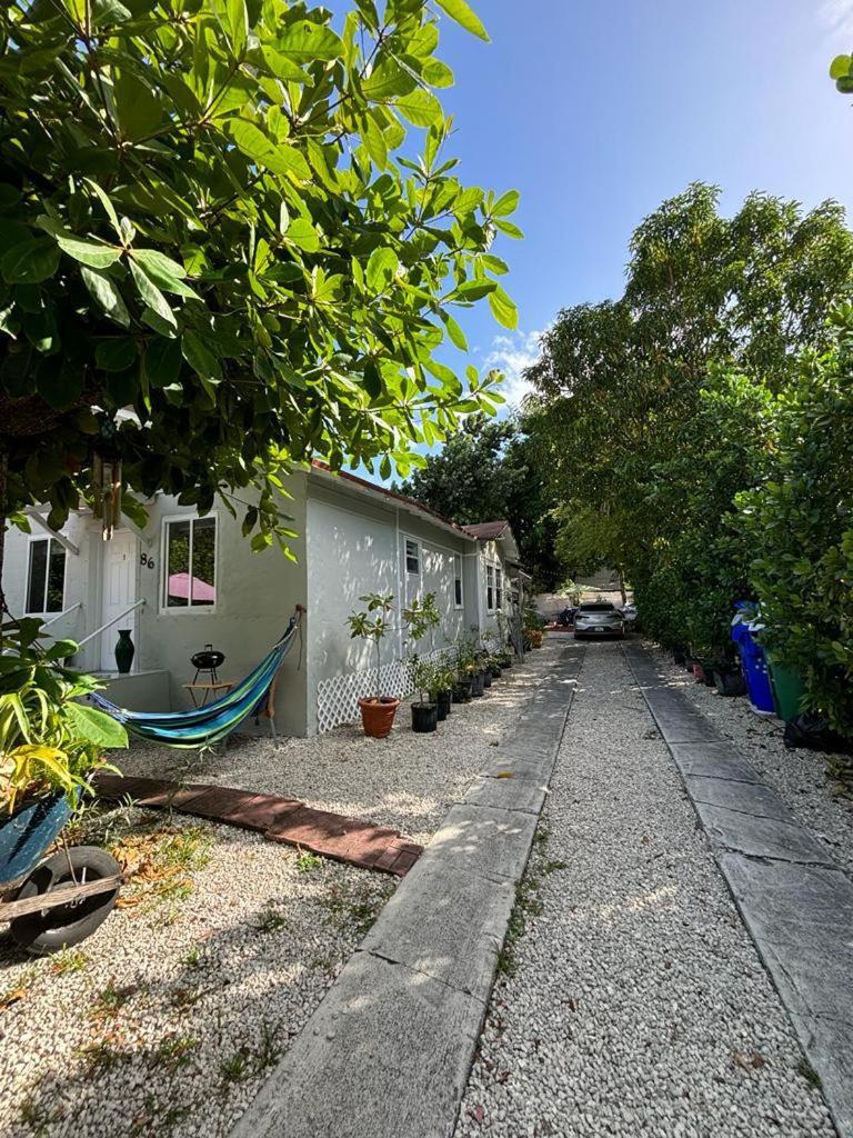 Quiet & Centrally Located House - Private Parking, Laundry And Storage For Luggage Miami Buitenkant foto