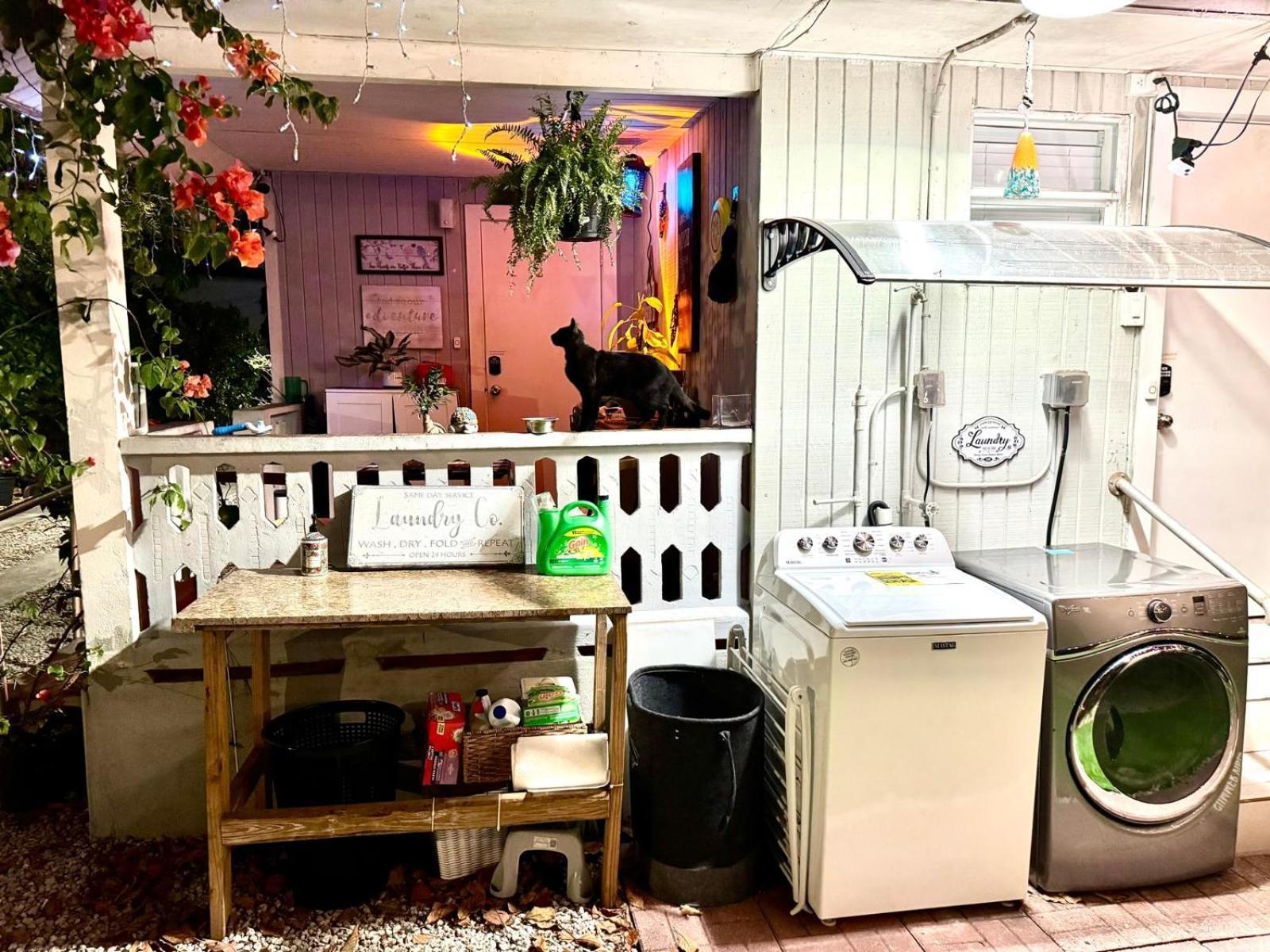 Quiet & Centrally Located House - Private Parking, Laundry And Storage For Luggage Miami Buitenkant foto