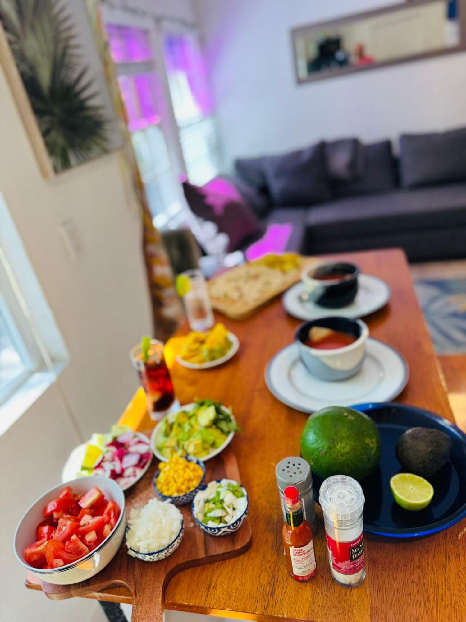 Quiet & Centrally Located House - Private Parking, Laundry And Storage For Luggage Miami Buitenkant foto